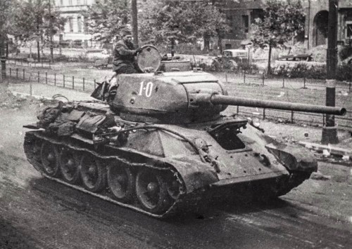 KLOCKI SLUBAN B0982 Czołg T-34-85 Modelbricks 497 EL.