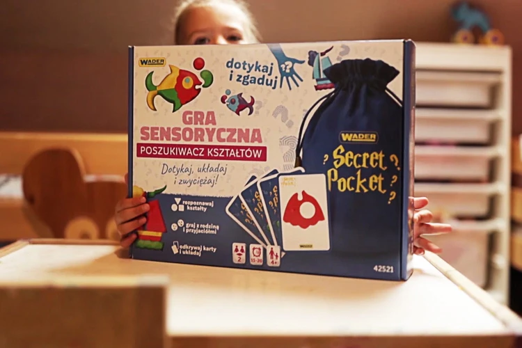 Play&Fun Secret Pocket Poszukiwacz Kształtów gra sensoryczna