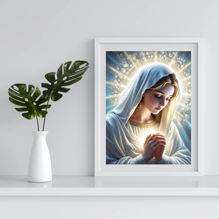 MOZAIKA DIAMENTOWA - OBRAZKI ŚWIĘTE MARYJA MODLĄCA SIĘ W AUREOLI Z RÓŻ