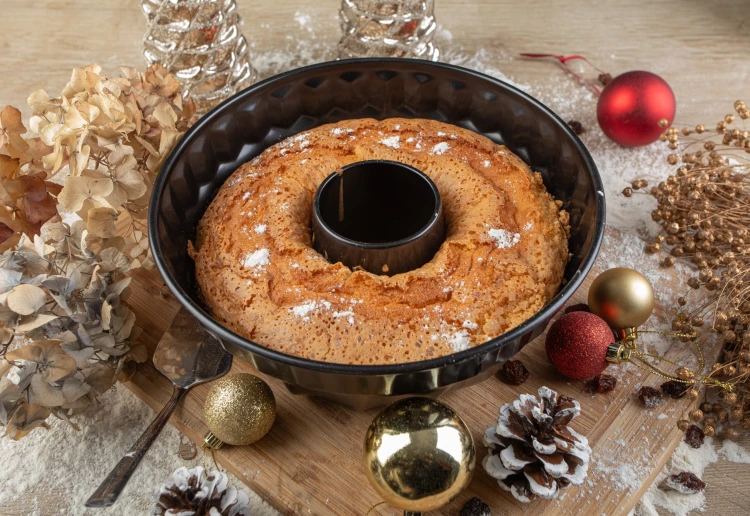 Forma do pieczenia babki z kominem 25,5 cm stal węglowa blacha kuchenna